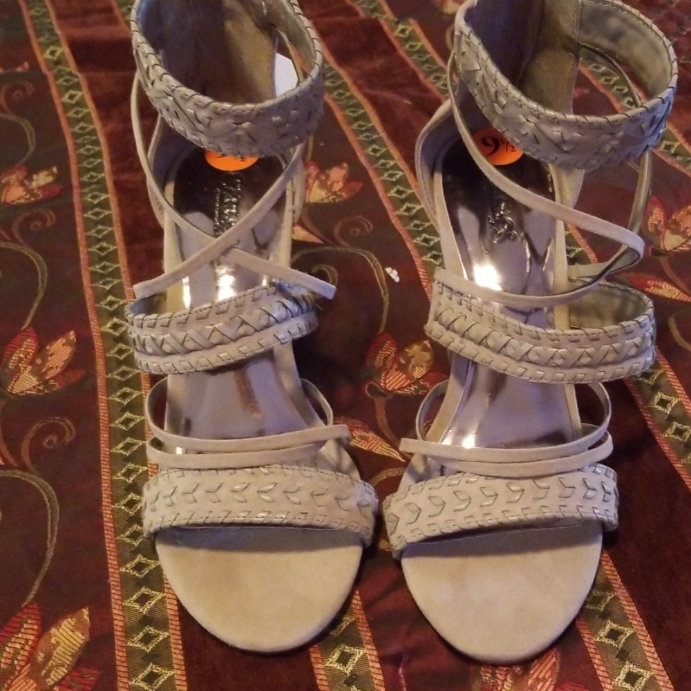 Carlos Suede High Heels NWT